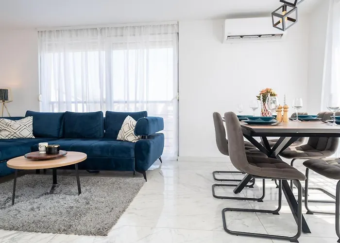 Rooftop Iadera 아파트