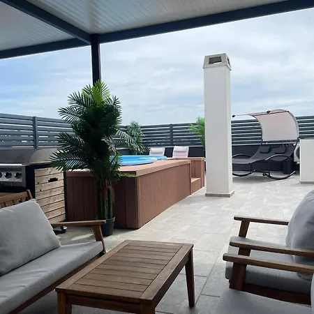 Rooftop Iadera Daire *